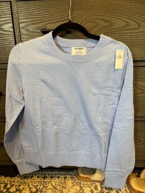 Old Navy Women's Light Blue Crewneck Sweater